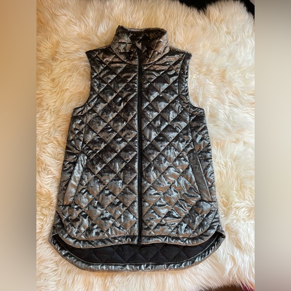 Athleta Jackets & Blazers - ATHLETA Whisper Metallic Velvet Vest Coffee House Size S NWOT